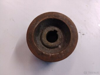 4řadá řemenice,prům.125mm,13řemeny, . - 3