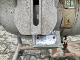 Průmyslový šicí stroj MINERVA - 3