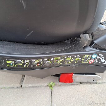 Autosedačka Britax Römer Swingfix M i-Size - 3