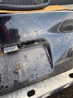 BMW E36 kufr a zadní nárazník. - 3