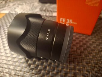 Sony FE 35mm f/1.8 - 3