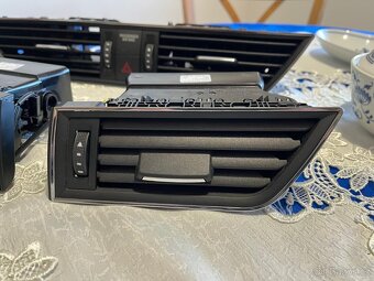 Výdechy topení (klimatizace) Škoda Superb 3 - 3