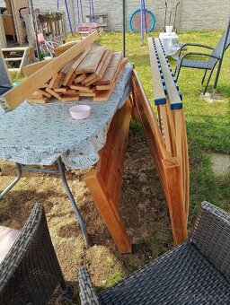 Manželská postel. - 3