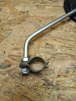 Zpětné zrcátko - 3