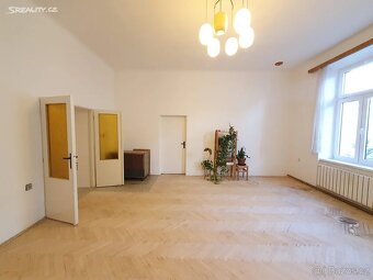 Prodej bytu 3+1 109 m² Kollárovo nám., Olomouc - 3