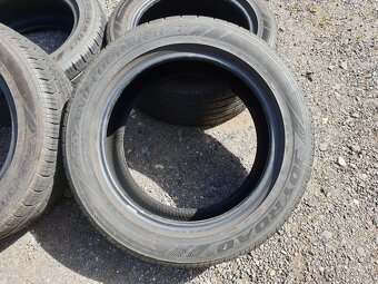 Pneu 235/55 R17 - 3