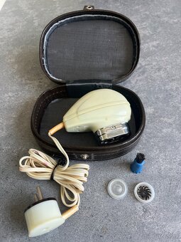 Retro holící strojek - 3