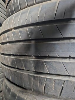 225/45r19 92W Bridgestone T005A - 3