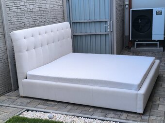 Prodám luxusní postel VERONA + Matrací 180cm x 200cm - 3