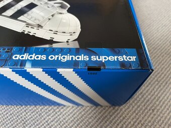 LEGO 10282 adidas Originals Superstar - 3