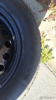 Plechové disky renault 4x100 včetně zimních pneu 195/65 R15 - 3