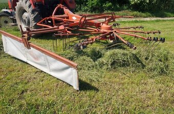 Shrnovač sena Kuhn GA 3501GM - 3