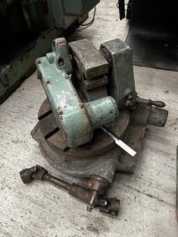 Univerzální frézka FWA32 - 3