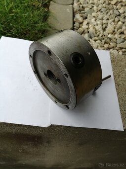 Prodám univerzální3čel.sklíčidloTOS-IU125M1 na soustruh - 3