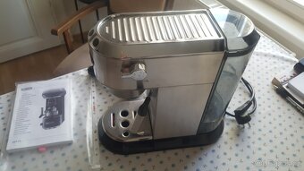 Pákový kávovar DeLonghi. - 3