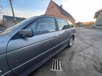 BMW E39 320iA - 3