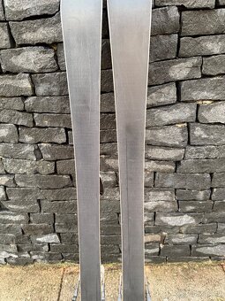 Lyže 130cm, boty 23,5cm+hůlky - 3