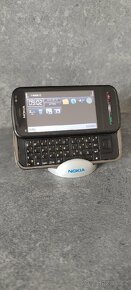 Nokia C6-00 - 3