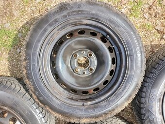 Fiat 14J zimní kola na plechových ráfcích .Rozteč 4krát 98mm - 3