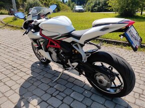 MV Agusta F3 - 3