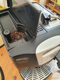 Automaticky kávovar, espreso delonghi magnifica - 3
