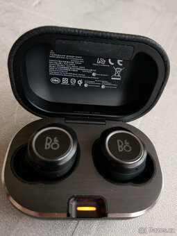 Sluchátka Bang & Olufsen Beoplay E8 2.0 - 3