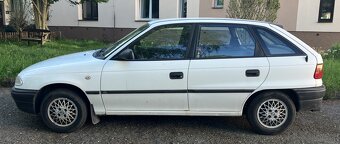 Opel Astra F 1.4 16V, r.v. 1996 – automat, slušný stav - 3