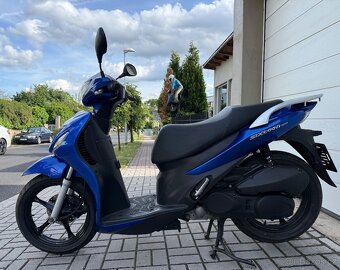 Suzuki Sixteen 125i, 2010 - 3