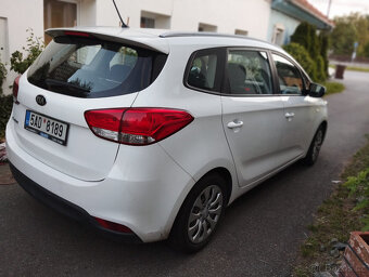 kia carens - 3
