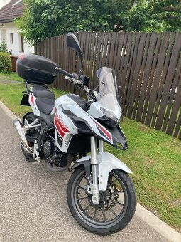 Benelli TRK 251 - 3