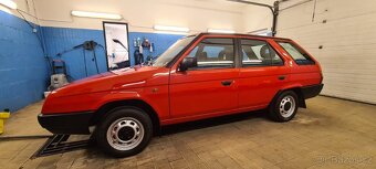 Skoda favorit forman červený - 3