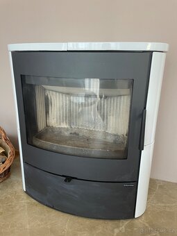 Moderní krbová kamna Romotop - téměr nepoužívaná - 3