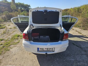 Opel Astra karoserie Sedan - 3