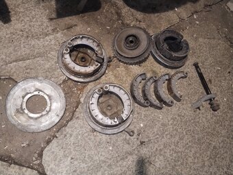 Jawa 250 ,350 kyvacka - 3