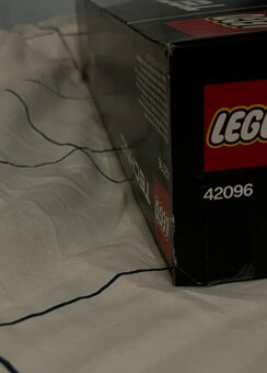 LEGO Technic 42096 – Porsche 911 RSR - 3