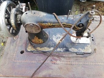 Starý šicí stroj-J.WARCHALOWSKI-Wien - 3