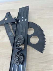 Stahovačka oken (levá, pravá) - 3