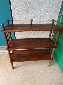 Historický etažér - 3