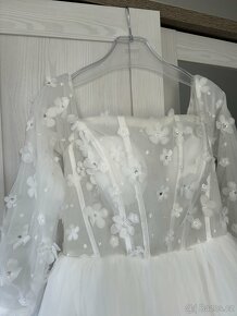 Tylové svatební šaty - 3