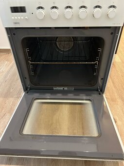 Zanussi kombinovaná trouba se sklokeramickou deskou - 3