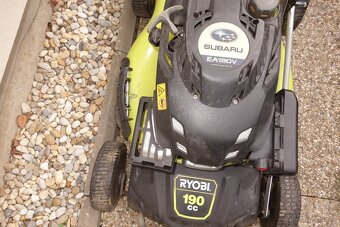Sekacka s pojezdem Ryobi 190cc, Motor Subaru - 3