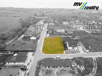 Dobrovice, prodej pozemku o celkové výměře 1 282 m2 - 3