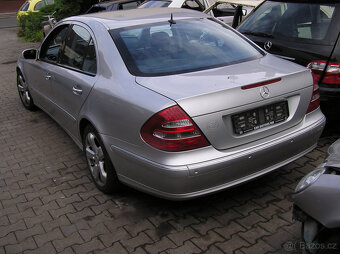 Mercedes E W211 - použité náhradní díly z tohoto vozu - 3