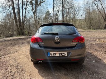 Opel Astra 1.4 Turbo, ve výborném stavu - 3
