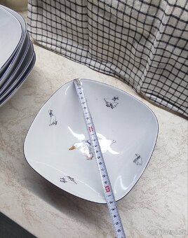 Husy - porcelán misky, talíře na polévku 6ks - 3