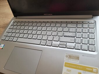 Prodám ASUS Vivobook, nepoužívaný, 7000 Kč - 3