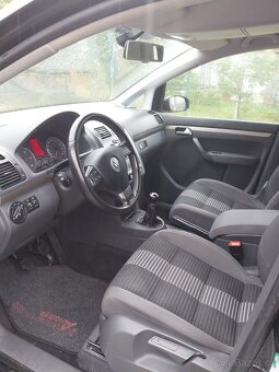 VOLKSWAGEN TOURAN 19 TDI/77KW--NOVA STK - 3