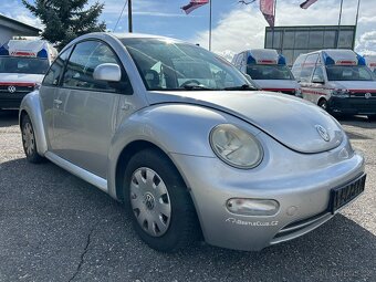 VW New Beetle 2.0 Benzín 85kW - 3