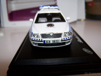 Škoda Octavia II Combi - městská policie Budějovice 1/43 mod - 3