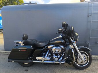 Harley Davidson FLHX Street Glide TOP STAV EU verze - 3